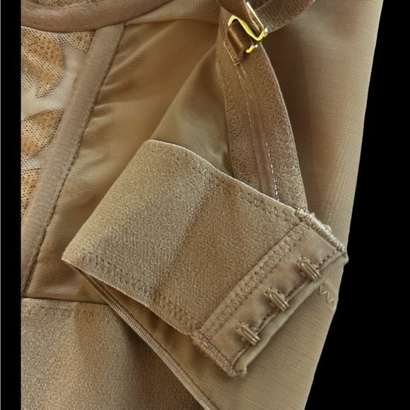 Corset size 34C NWT - Picture 8 of 9